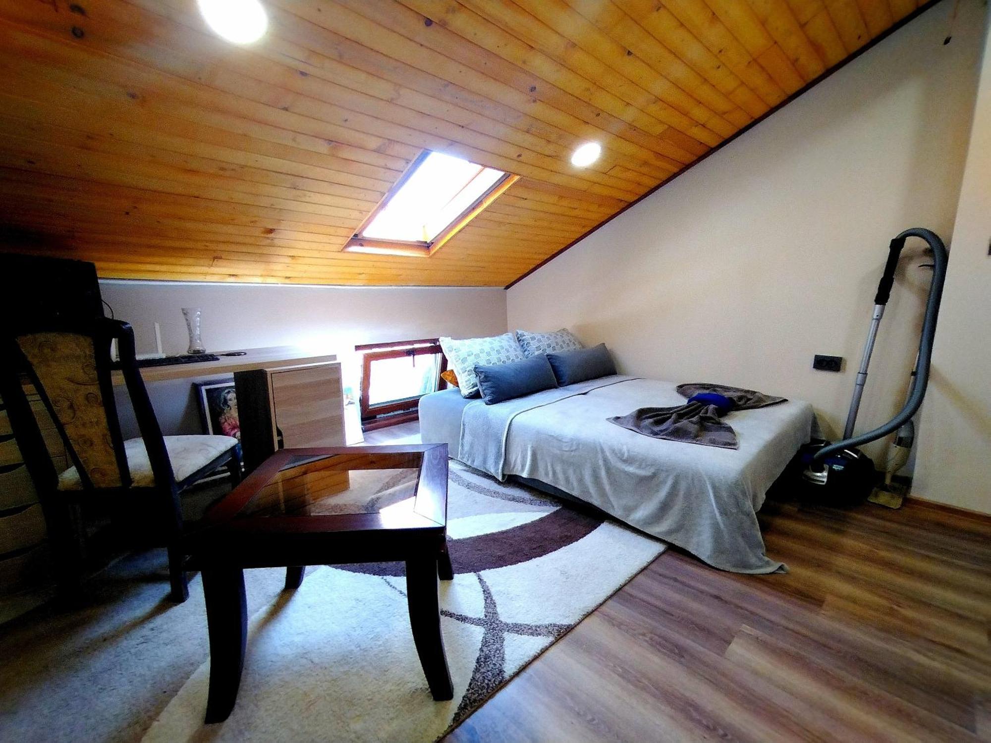 Low Budget Apartment With Breakfast #3 Varna Bagian luar foto