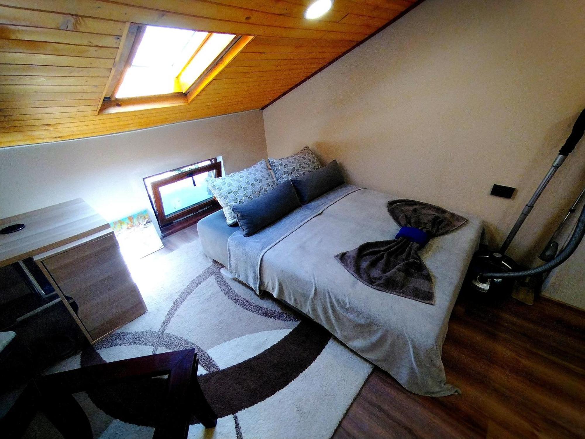 Low Budget Apartment With Breakfast #3 Varna Bagian luar foto